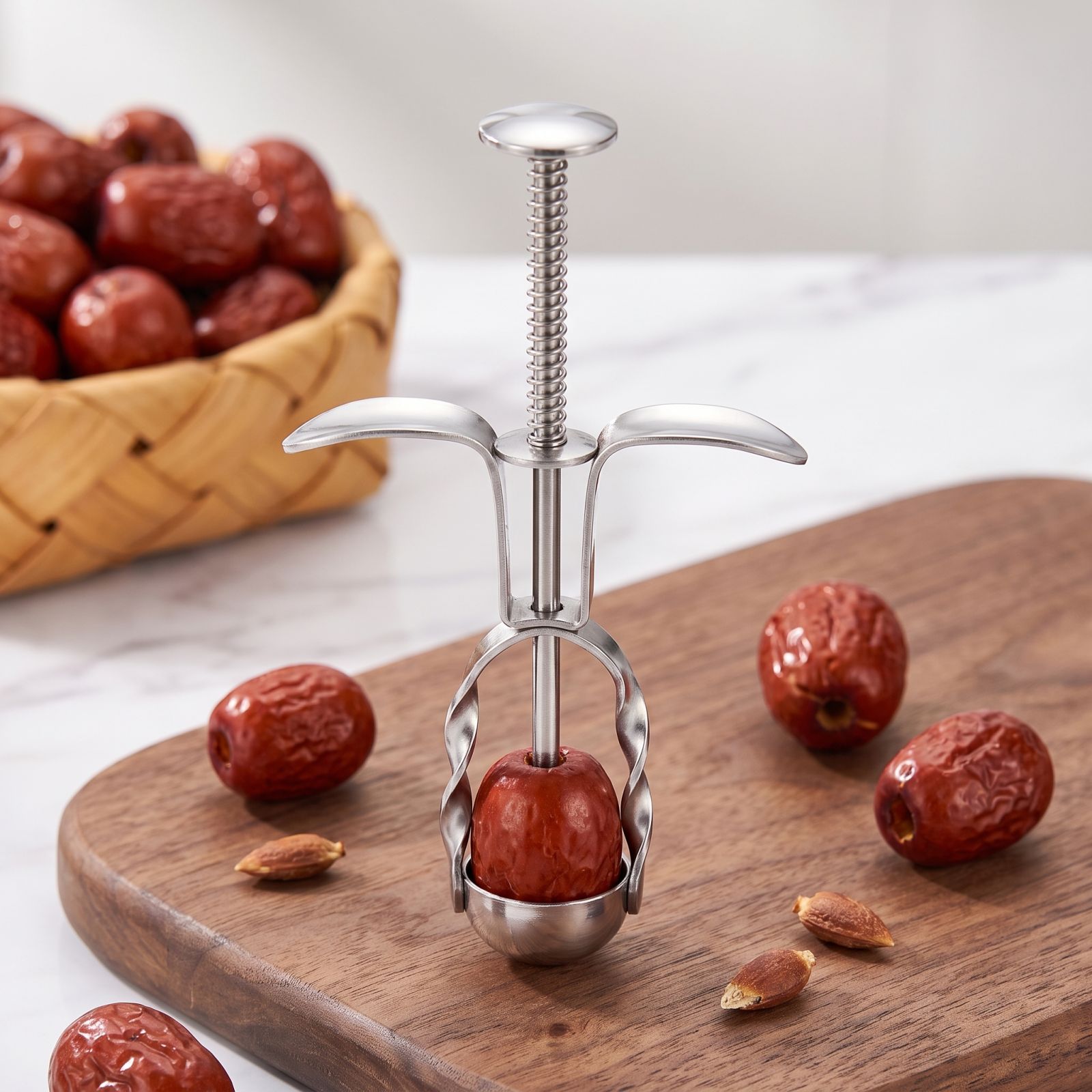 Stainless Steel Red Date Pitte - Kitchen Gadgets Kitchen recension och pris